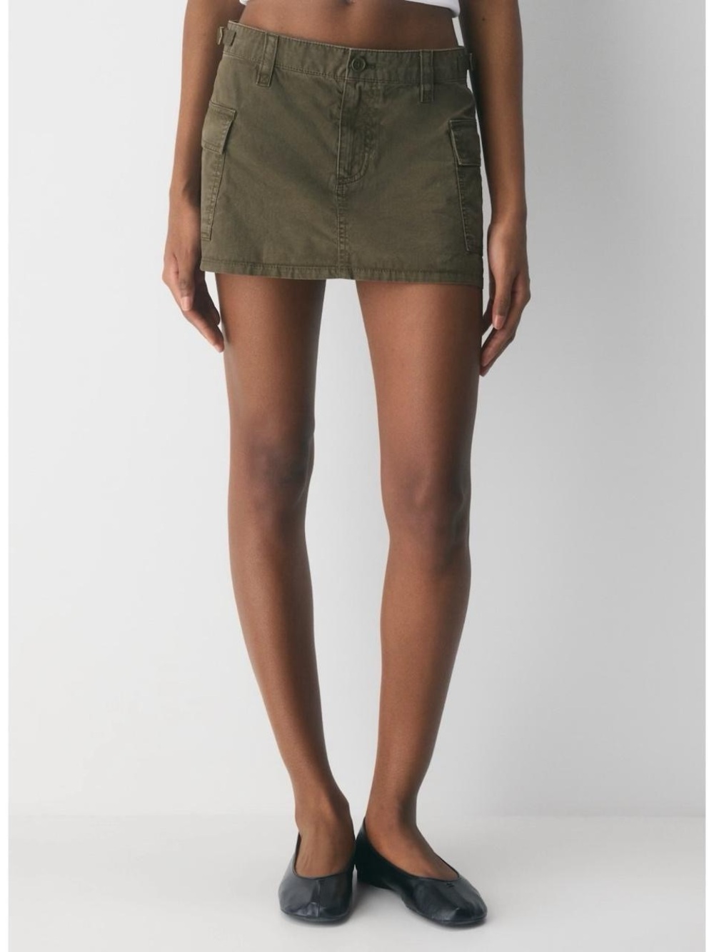 NWT Aritzia TNA Bumper Cargo Skirt Size 10/30